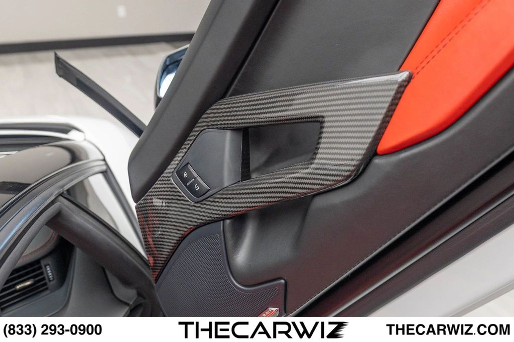 2017 Lamborghini Aventador Base - Photo 82
