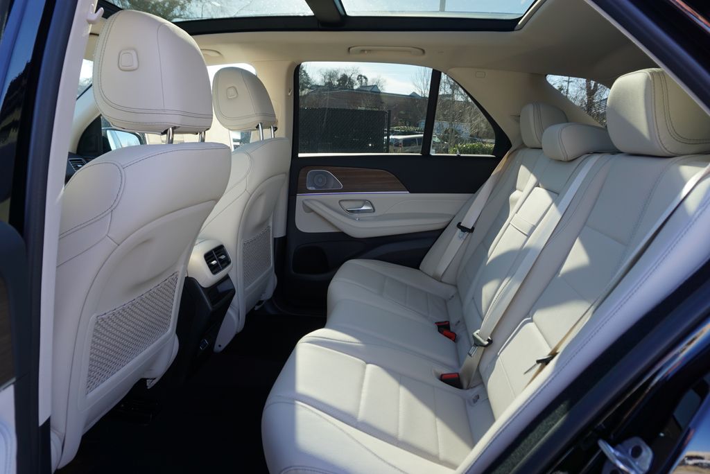 Thumbnail: 2026 Mercedes-Benz GLE - 13