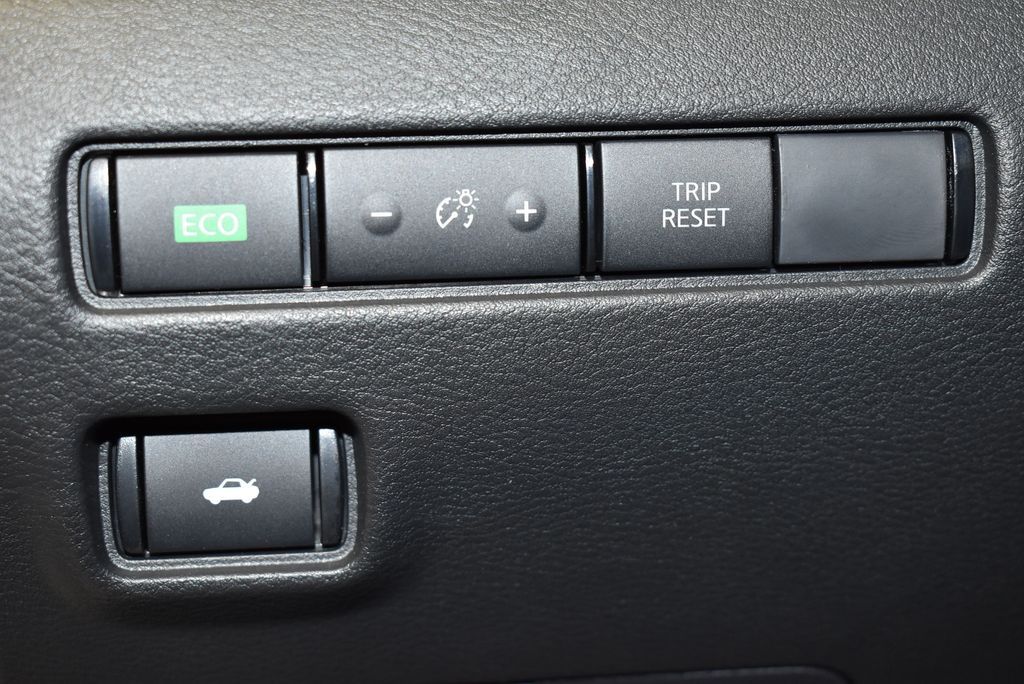 Thumbnail: 2025 Nissan Sentra - 17