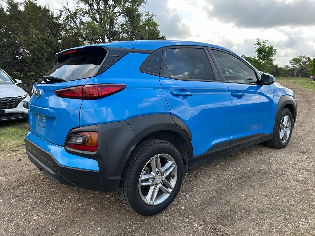 2020 Hyundai Kona SE 3