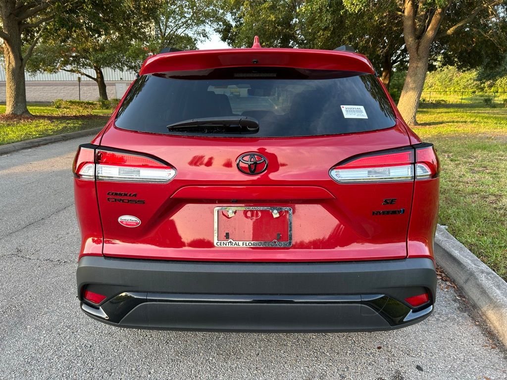 Thumbnail: 2024 Toyota Corolla Cross - 4