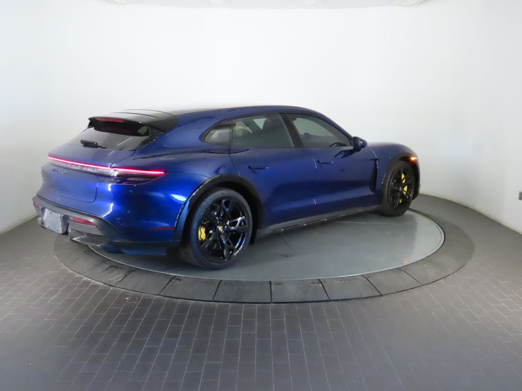 Thumbnail: 2023 Porsche Taycan - 7