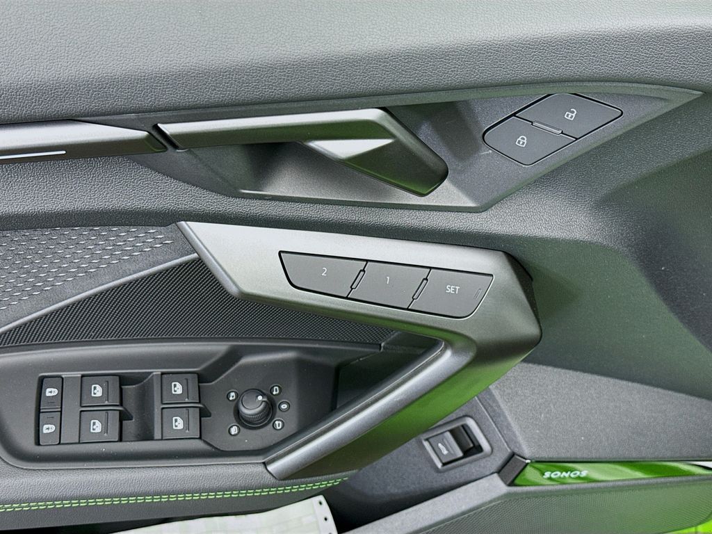 Thumbnail: 2025 Audi RS 3 - 22