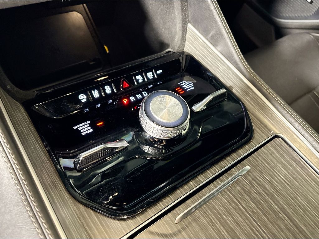 2024 Jeep Wagoneer Series III