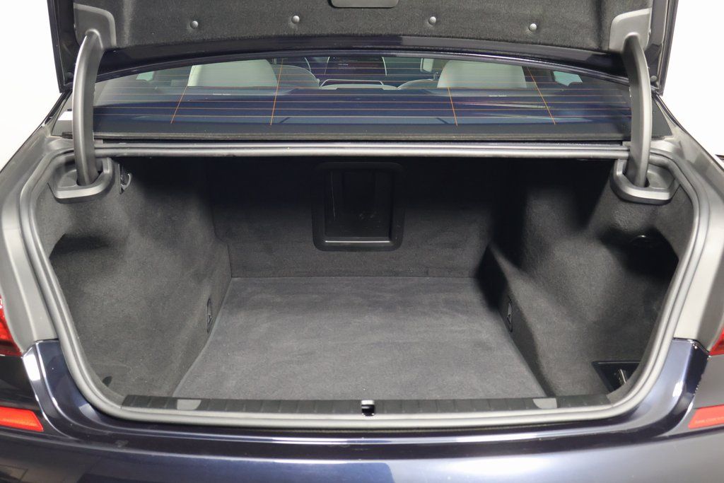 Thumbnail: 2019 BMW 7 Series - 14