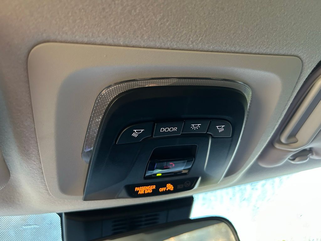 Thumbnail: 2023 Toyota Corolla - 27