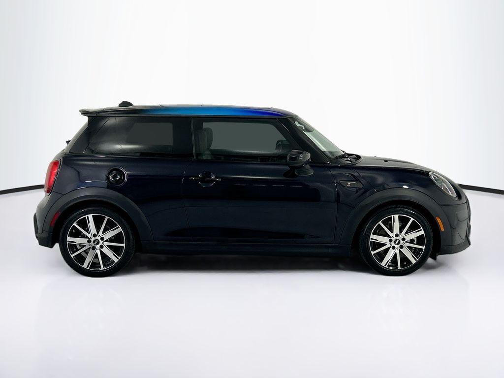 Certified Used 2022 Black MINI Iconic image 4