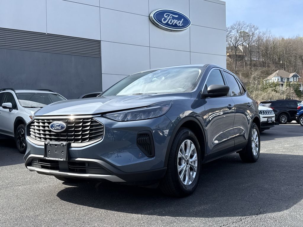 View vehicle photo 7