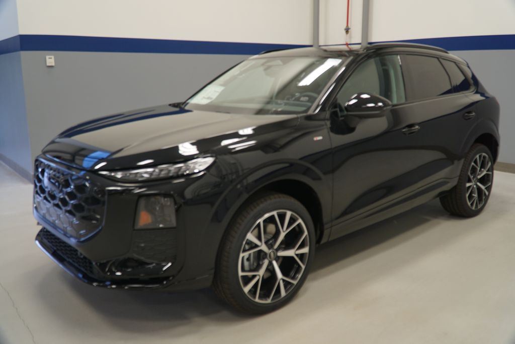 New 2026 Black Audi  image 3