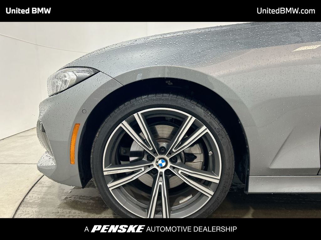 2024 BMW 3 Series 330i 10