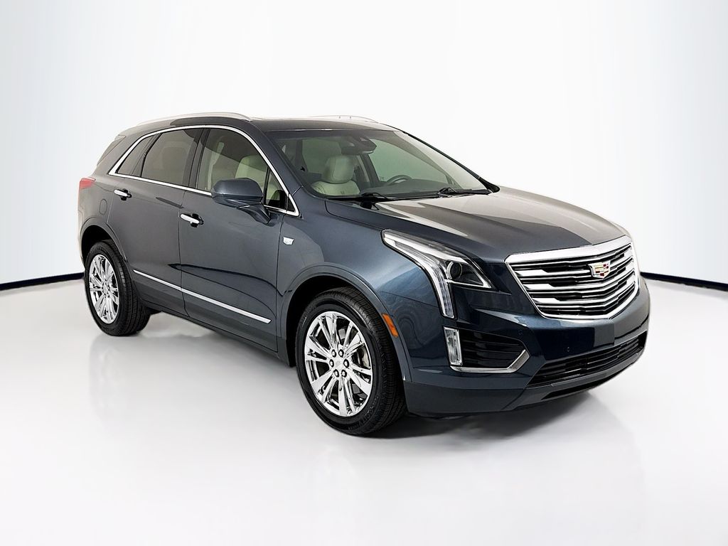 Thumbnail: 2019 Cadillac XT5 - 3