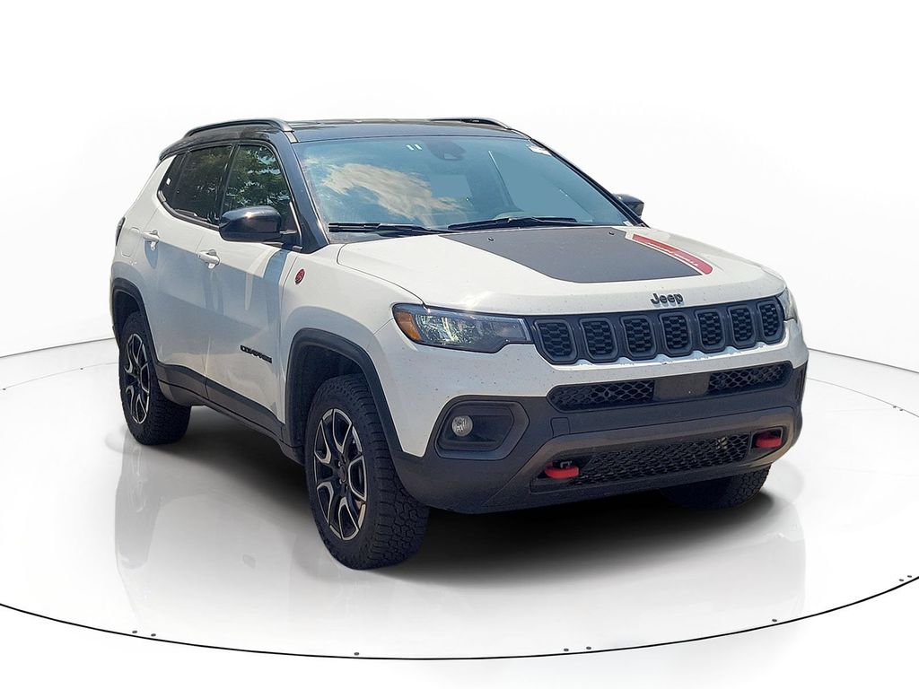 Bright White Clearcoat 2025 Jeep Compass SUV / Crossover Four-Wheel Drive 8-Speed Automatic