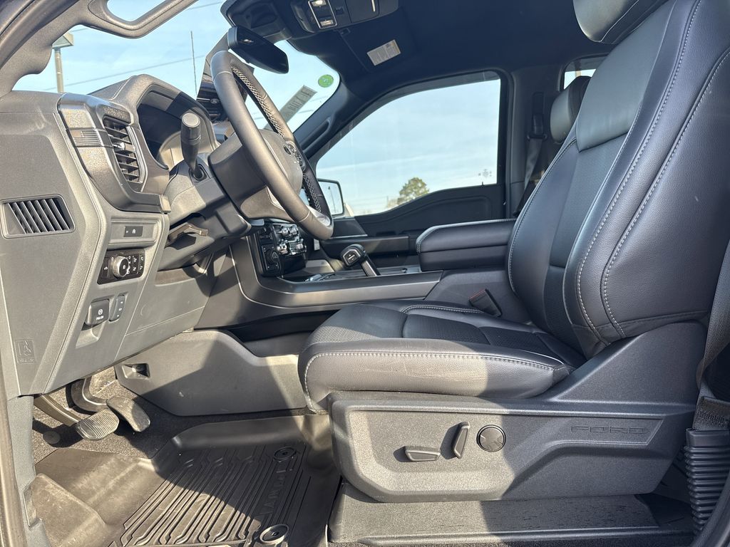 2025 Ford F-150 Lariat - 9