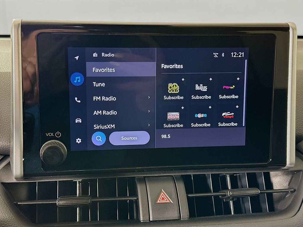 Thumbnail: 2025 Toyota RAV4 - 15