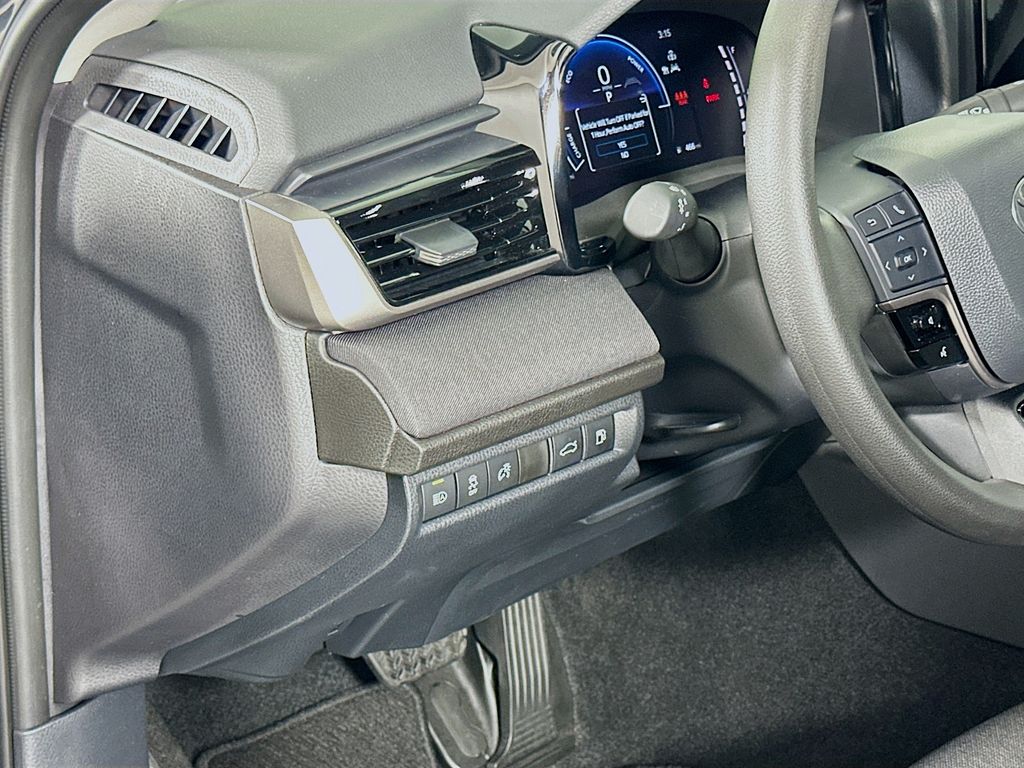 Thumbnail: 2026 Toyota Camry - 10