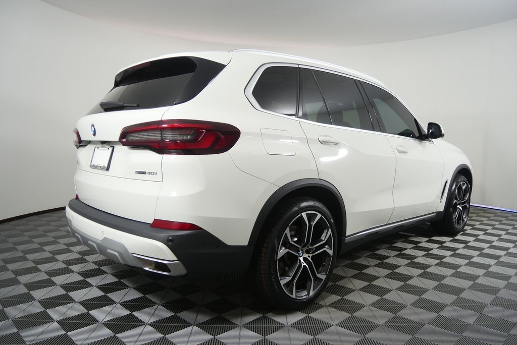 Thumbnail: 2023 BMW X5 - 3