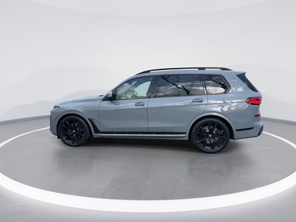 2025 BMW X7 xDrive40i 5