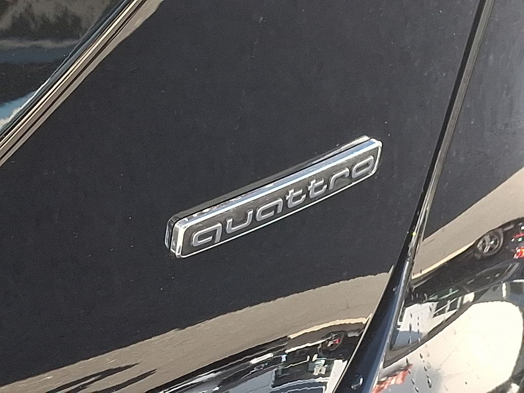 Thumbnail: 2025 Audi Q6 e-tron - 29