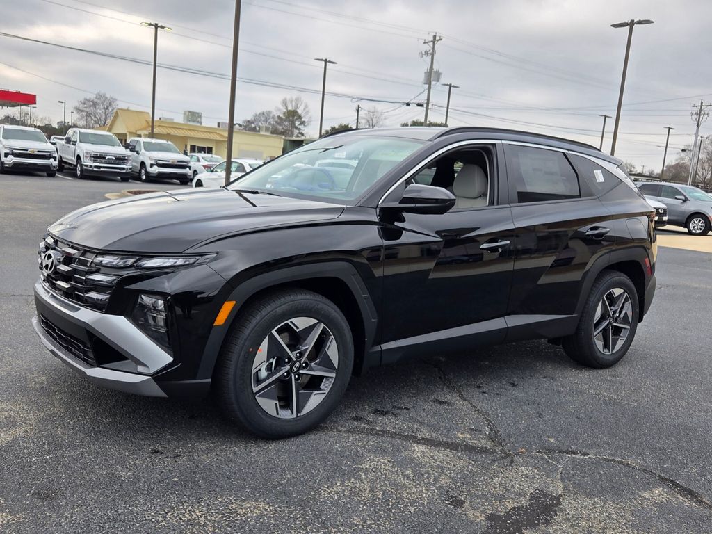 New 2026 Black Hyundai SEL image 3