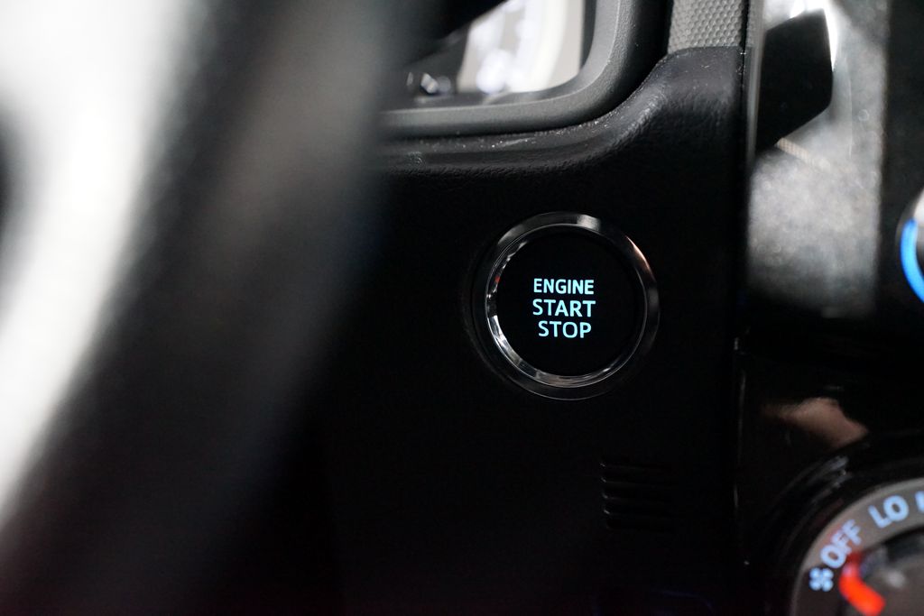 Thumbnail: 2024 Toyota 4Runner - 25