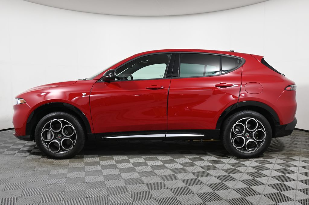 Thumbnail: 2024 Alfa Romeo Tonale - 2
