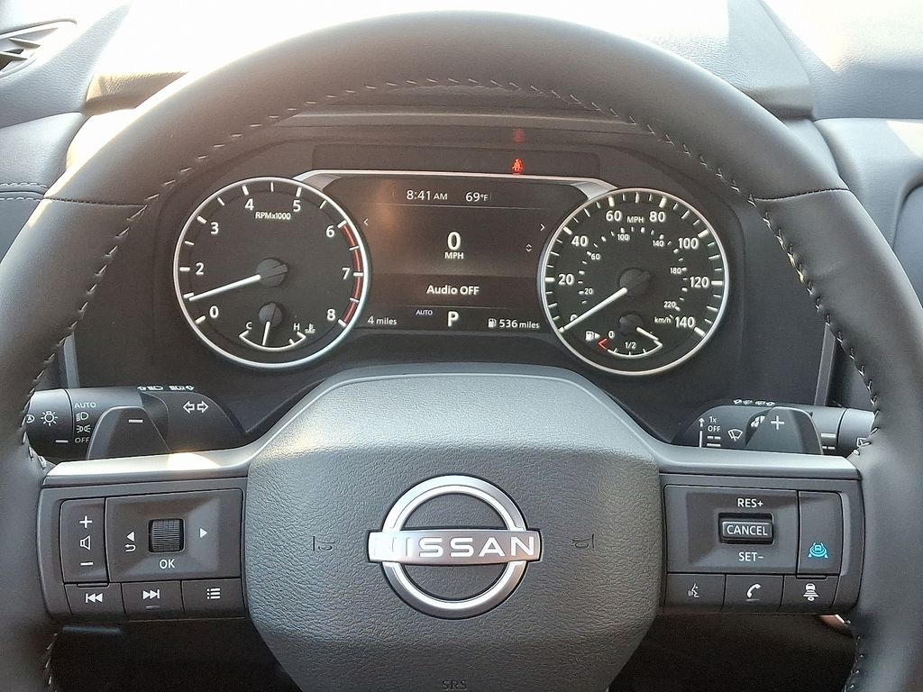 2025 Nissan Rogue SV 10