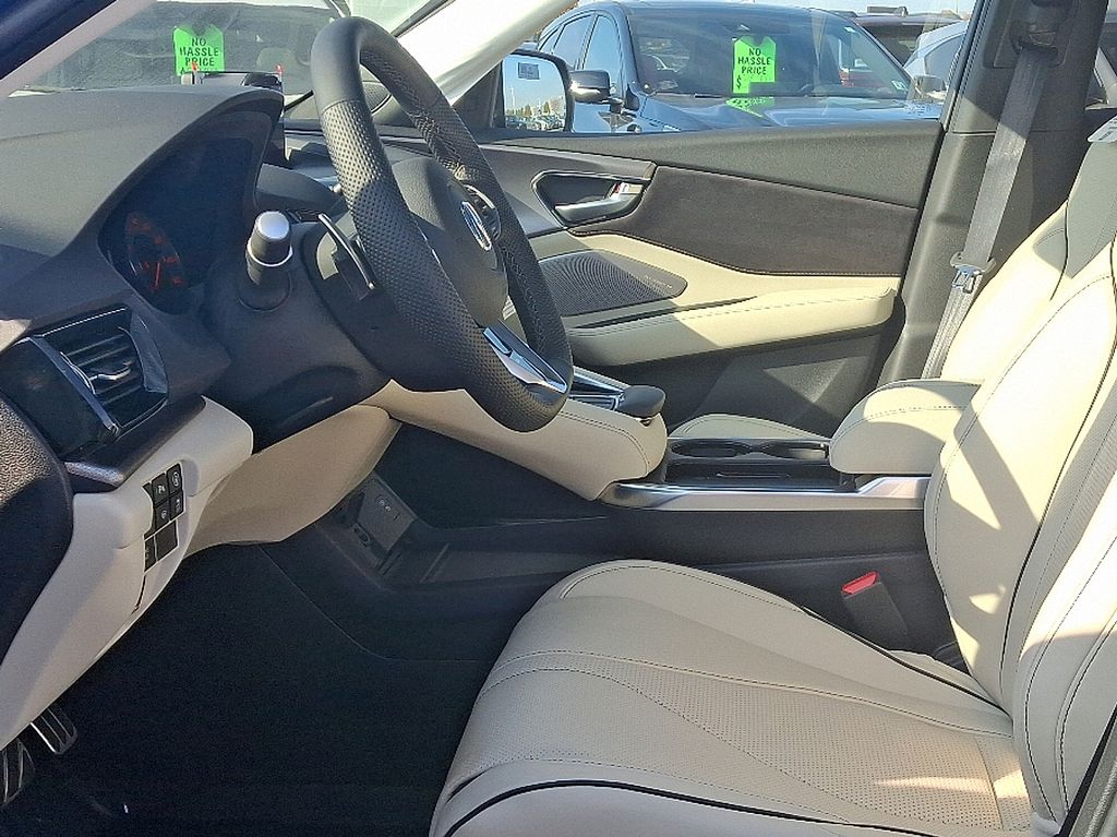 Thumbnail: 2026 Acura RDX - 8