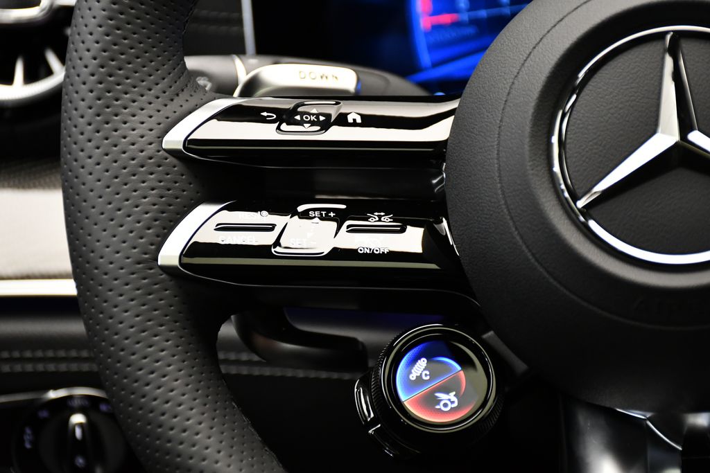 Thumbnail: 2026 Mercedes-Benz AMG GT - 24