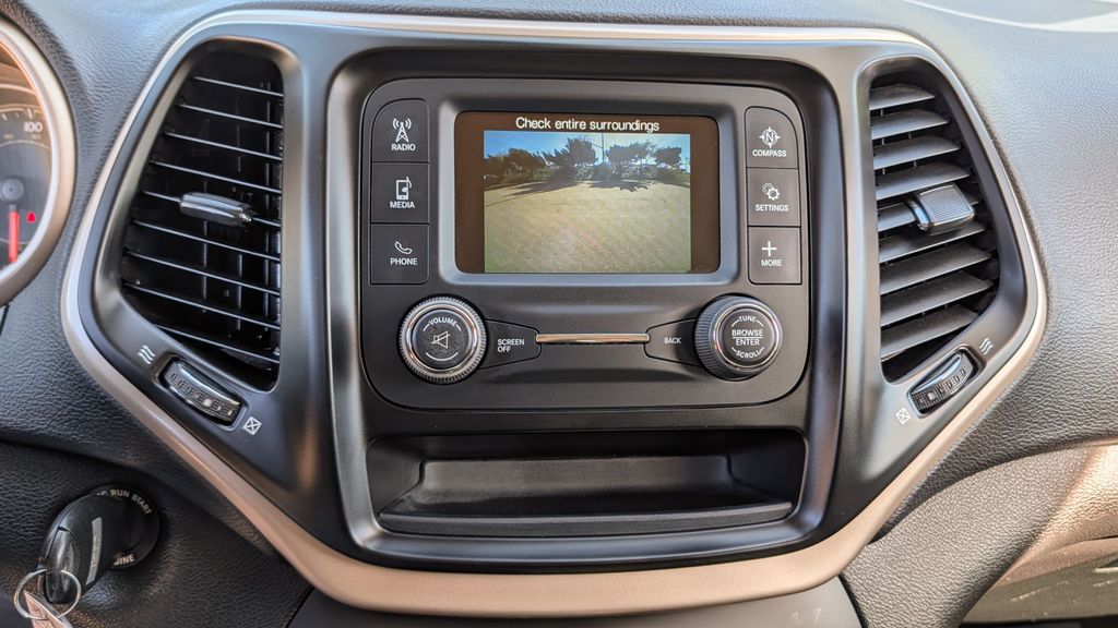 Used 2018 Jeep Cherokee Latitude 4D Sport Utility