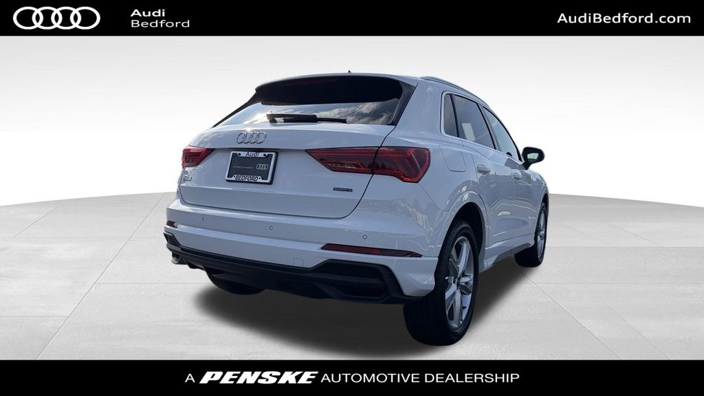 Thumbnail: 2024 Audi Q3 - 4
