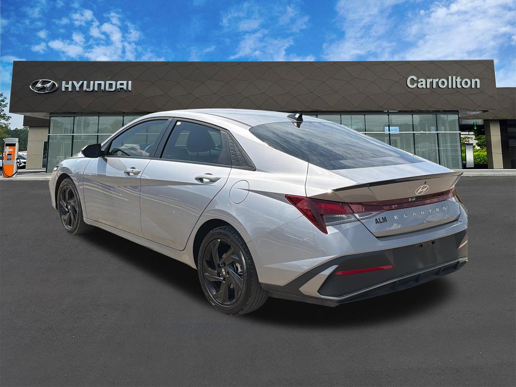 2026 Hyundai Elantra SEL Sport - Photo 7