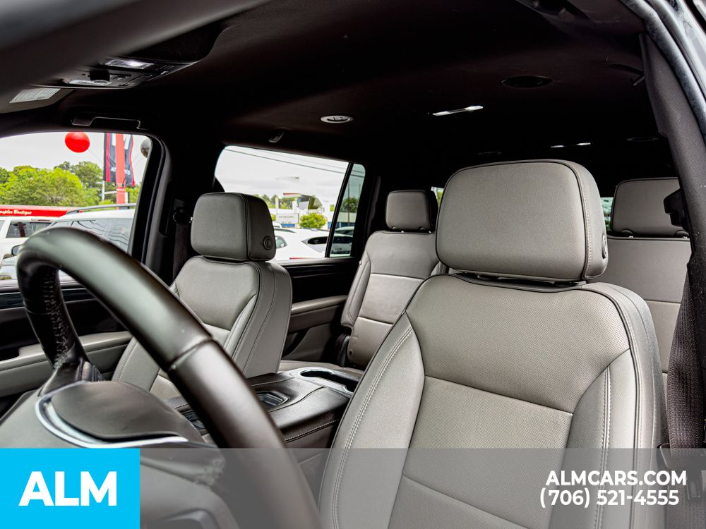 Used 2024 Black GMC SLT image 8