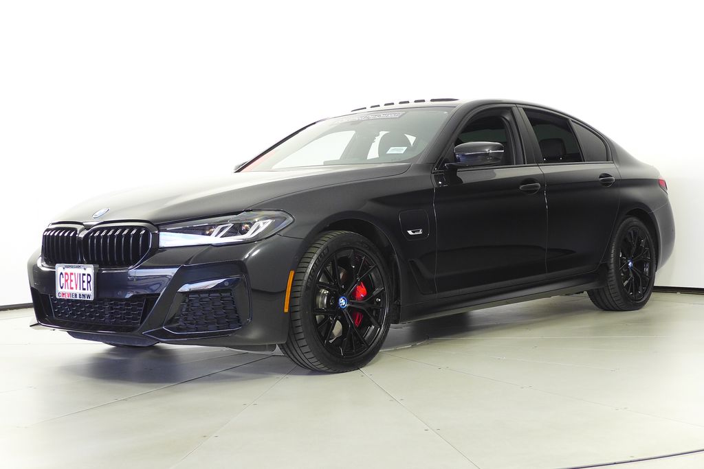 Thumbnail: 2023 BMW 5 Series - 2