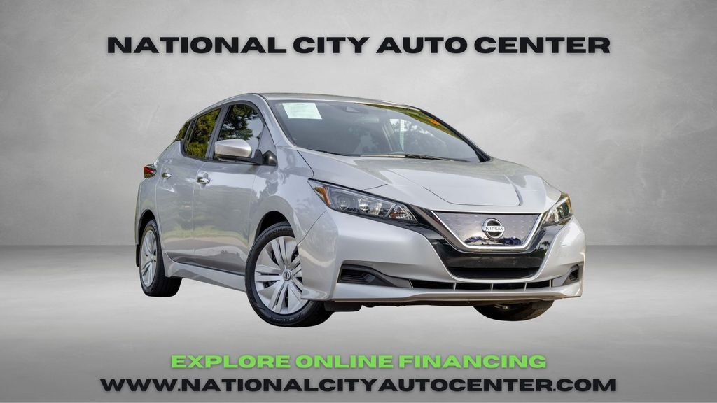 2021 Nissan Leaf S's photo