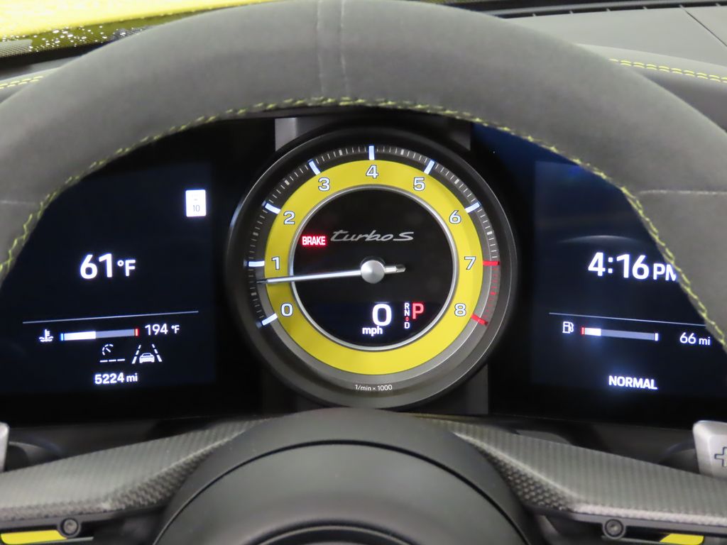 Thumbnail: 2023 Porsche 911 - 24