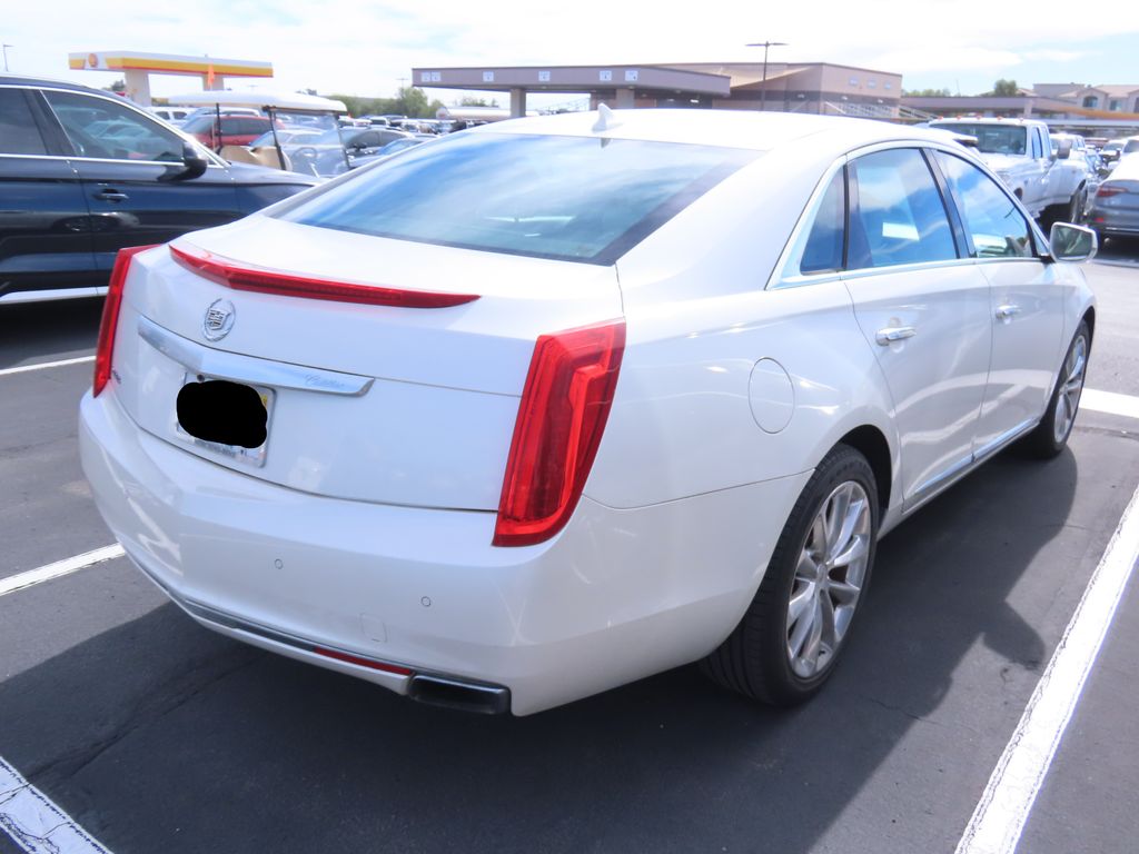 Thumbnail: 2013 Cadillac XTS - 3