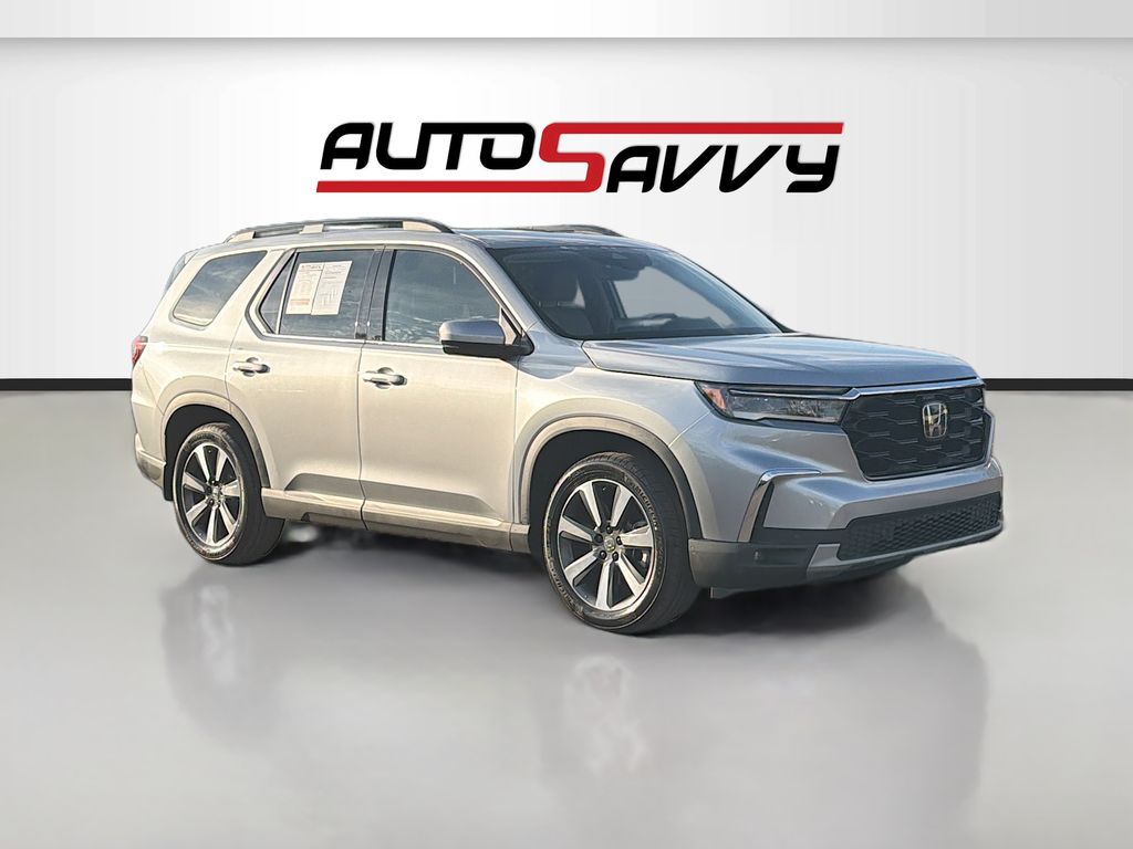 2024 Honda Pilot Touring 2WD's photo