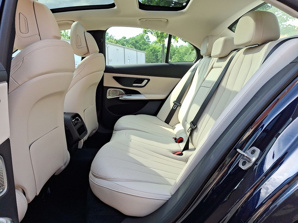Thumbnail: 2026 Mercedes-Benz E-Class - 10