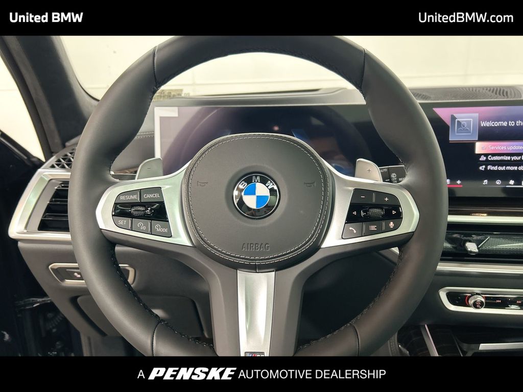 Thumbnail: 2026 BMW X7 - 14