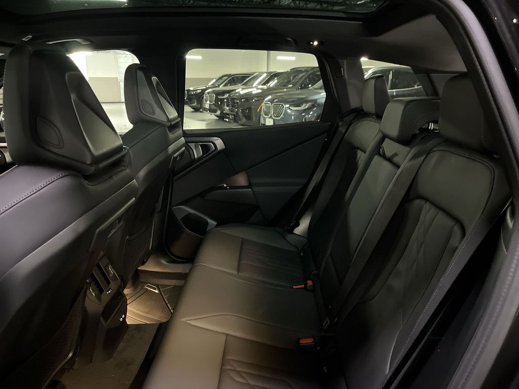 Thumbnail: 2026 BMW X3 - 23