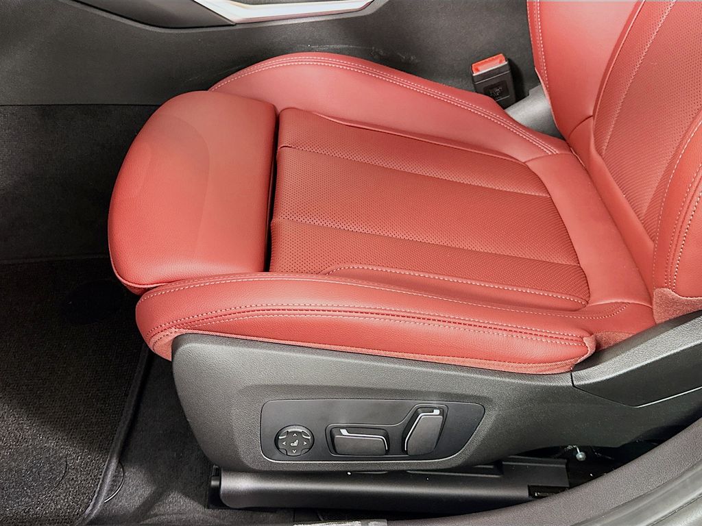 Thumbnail: 2026 BMW 3 Series - 21