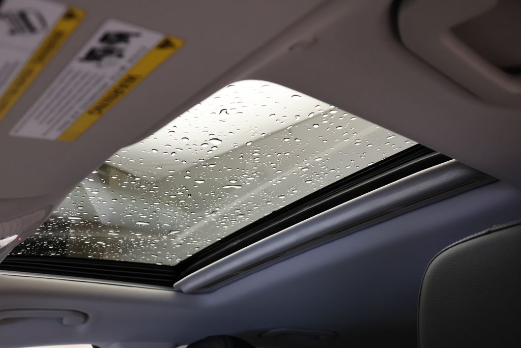 Thumbnail: 2026 Mercedes-Benz GLE - 15