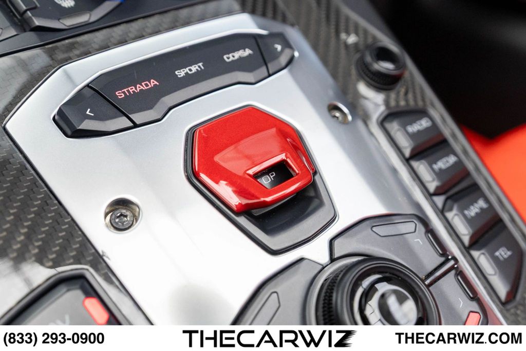 2017 Lamborghini Aventador Base - Photo 65