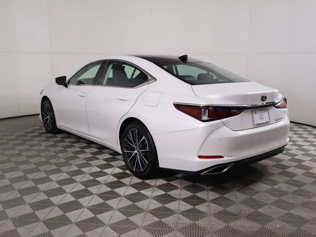 Thumbnail: 2025 Lexus ES - 7