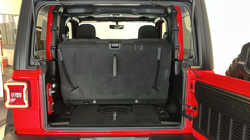 2022 Jeep Wrangler Rubicon 23