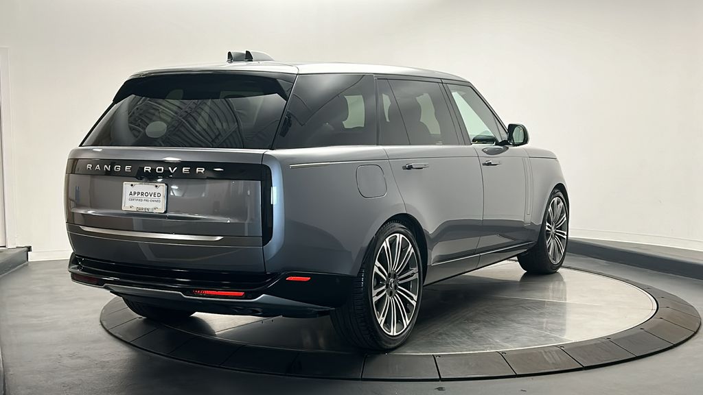 2024 Land Rover Range Rover SE 5