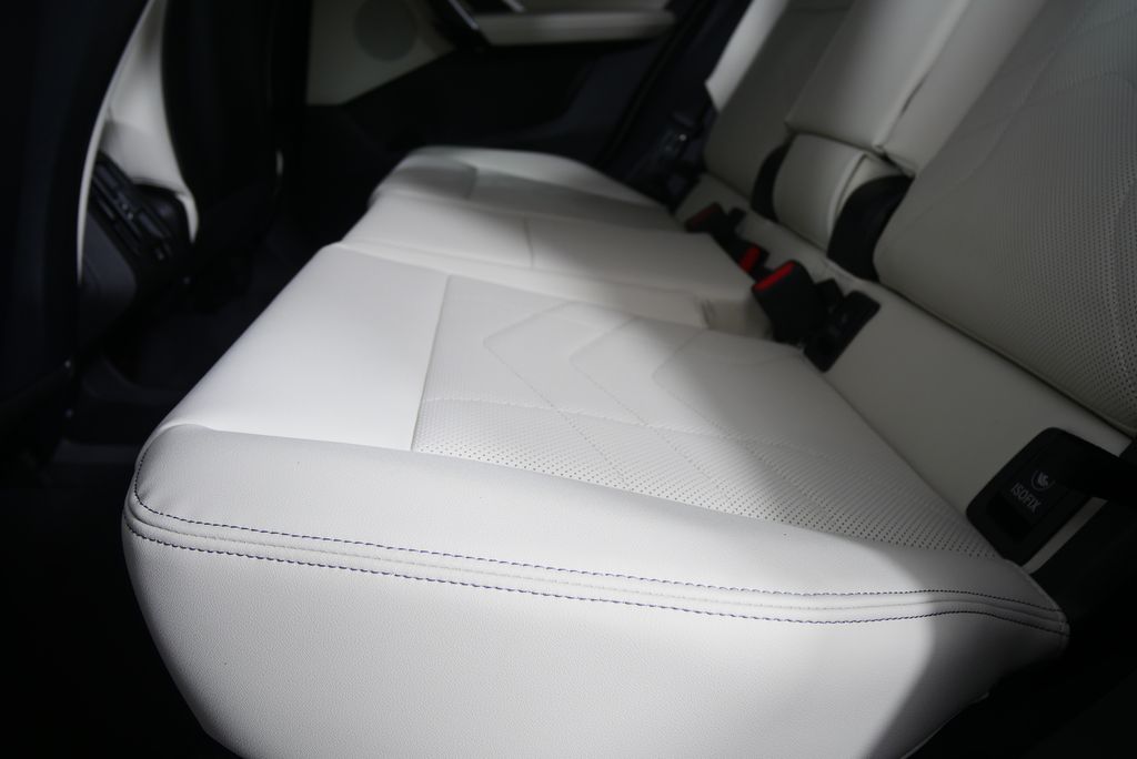 Thumbnail: 2026 BMW X1 - 14