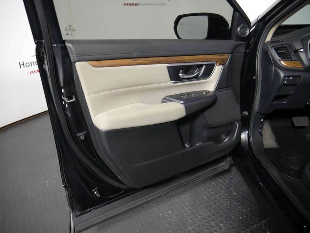 Thumbnail: 2018 Honda CR-V - 15