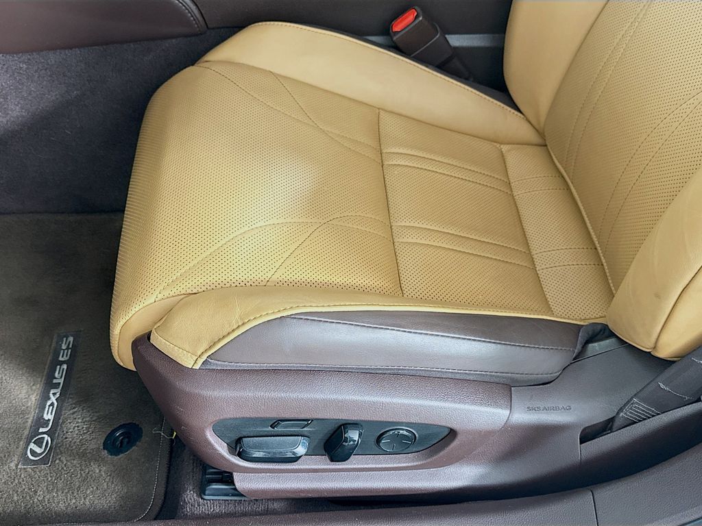 2019 Lexus ES 350 Luxury 20