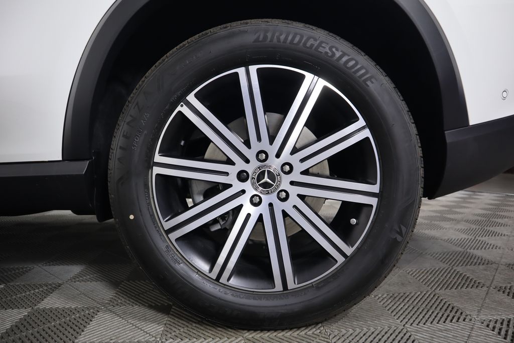 2025 Mercedes-Benz GLE 450 32